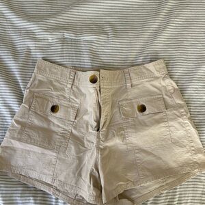 Vuori Cream Shorts